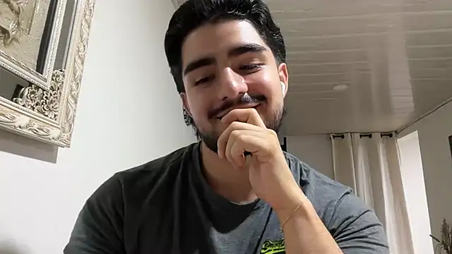 Snapshot of zayn_maximoff chatting on 05-14-26, 03:13 zayn maximoff online show from 05-14-26, 03:13