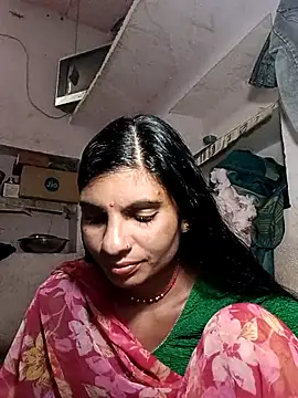Snapshot of Mansi_ji chatting on 09-08-25, 04:28 Mansi ji online show from 09-08-25, 04:28