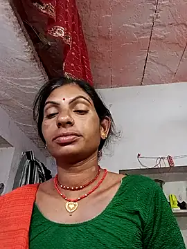 Snapshot of Mansi_ji chatting on 10-11-25, 11:47 Mansi ji online show from 10-11-25, 11:47