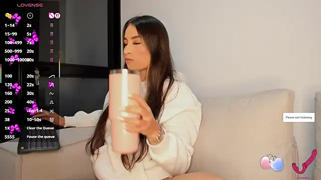 Lauuuuuuuu  online show from 04-02-26, 03:04