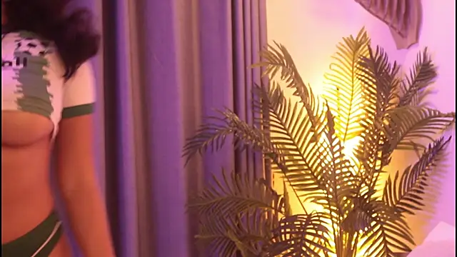 sophie miiuu online show from 04-10-26, 11:09