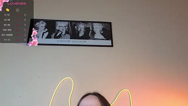 Angeel Kate online show from 09-14-25, 07:18