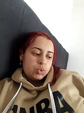 Snapshot of SkarlettArslan- chatting on 09-19-25, 01:34 SkarlettArslan- online show from 09-19-25, 01:34