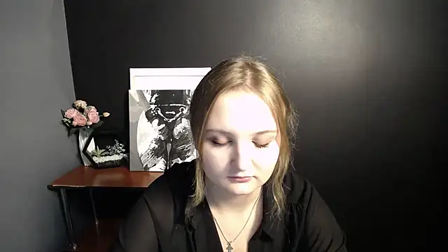 Mystic nikole online show from 10-08-25, 12:14