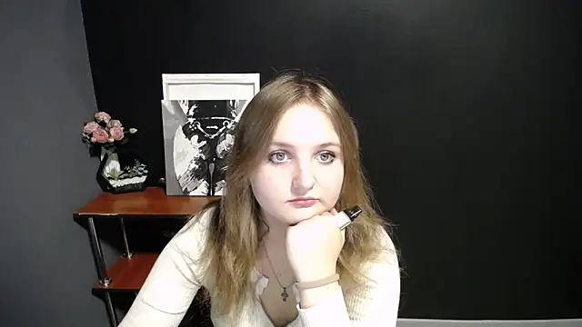 Snapshot of Mystic_nikole chatting on 10-09-25, 12:58 Mystic nikole online show from 10-09-25, 12:58