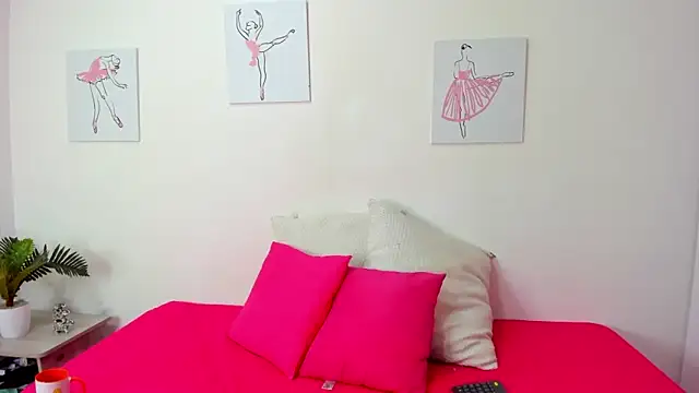 Hill Brownie online show from 10-22-25, 12:16