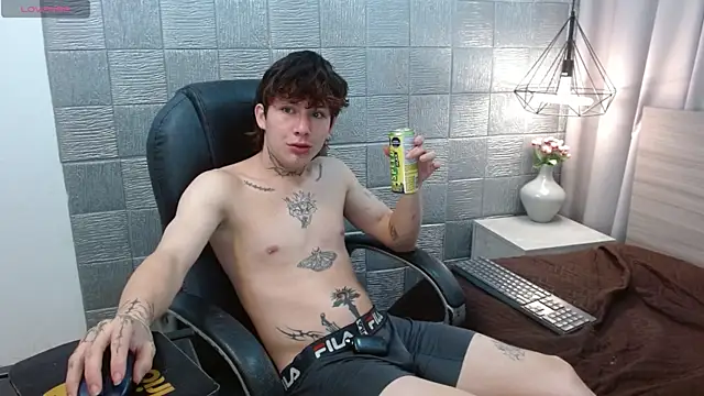 Iantwink18 online show from 09-23-25, 09:12