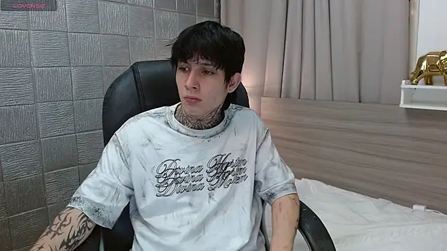 Iantwink18 online show from 02-10-26, 12:26