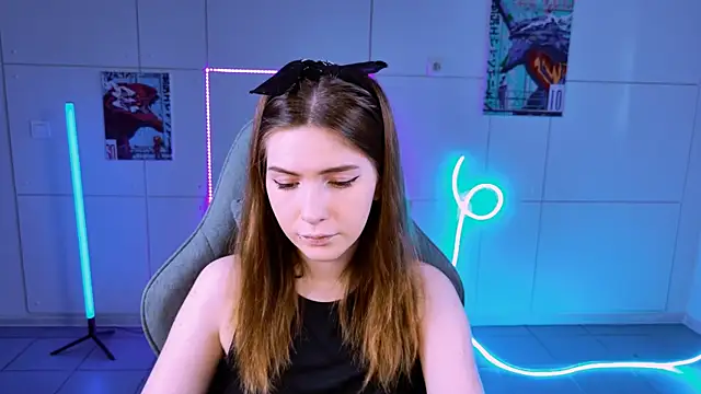 AliceCUNTach online show from 09-12-25, 05:07