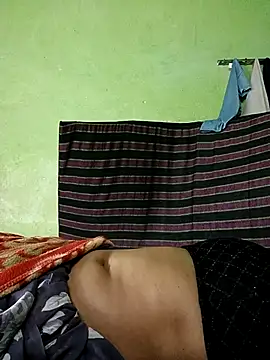 Snapshot of Hot_lali_555 chatting on 09-24-25, 12:47 Hot lali 555 online show from 09-24-25, 12:47