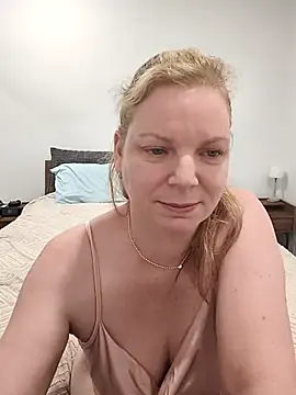 aussiepeaches online show from 05-12-26, 02:19