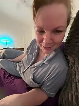 aussiepeaches online show from 06-12-26, 12:48