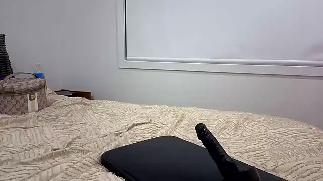 aussiepeaches online show from 07-10-26, 12:41
