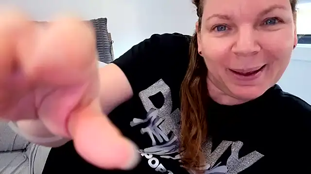 aussiepeaches online show from 07-28-26, 03:13
