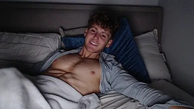 DominantAlex18 online show from 03-17-26, 02:31