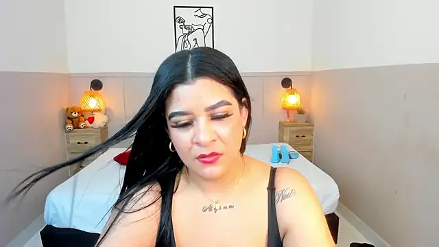 TianaGlow26 online show from 11-13-25, 07:46