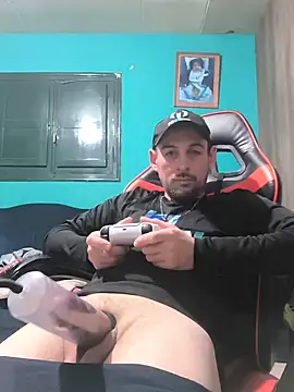 Snapshot of El_Andres_1 chatting on 05-16-26, 03:03 El Andres 1 online show from 05-16-26, 03:03