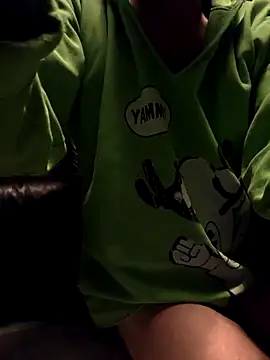 Snapshot of nolliebollieeeeeee chatting on 12-04-25, 12:20 nolliebollieeeeeee online show from 12-04-25, 12:20