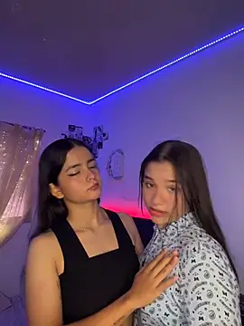 Ashley and Zoe online show from 04-12-26, 03:17