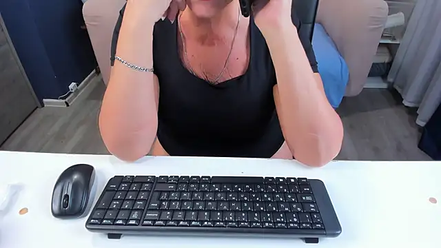 HotandMature online show from 09-13-25, 09:20