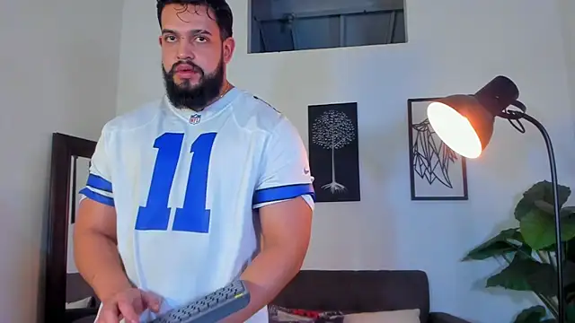 Justin kingX7 online show from 06-08-26, 04:02