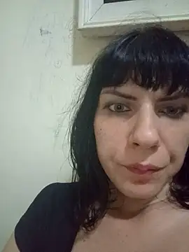 Snapshot of Lea9816 chatting on 09-13-25, 02:22 Lea9816 online show from 09-13-25, 02:22