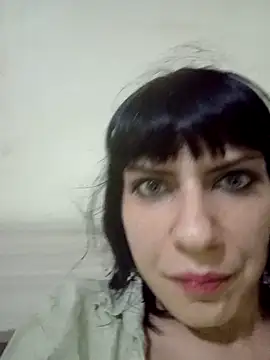 Snapshot of Lea9816 chatting on 09-21-25, 05:25 Lea9816 online show from 09-21-25, 05:25