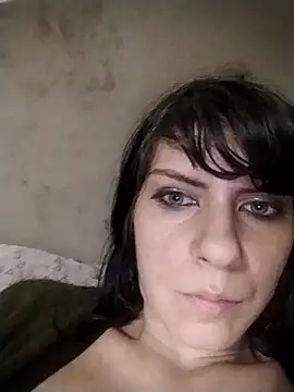 Snapshot of Lea9816 chatting on 11-15-25, 06:22 Lea9816 online show from 11-15-25, 06:22