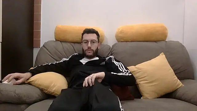 Amicisegreti online show from 01-10-26, 06:26