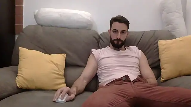 Amicisegreti online show from 03-29-26, 08:09