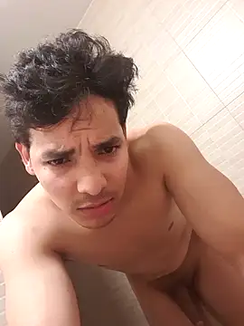 Snapshot of Elcurvo69 chatting on 11-25-25, 11:16 Elcurvo69 online show from 11-25-25, 11:16