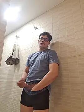 Snapshot of Elcurvo69 chatting on 11-30-25, 12:36 Elcurvo69 online show from 11-30-25, 12:36