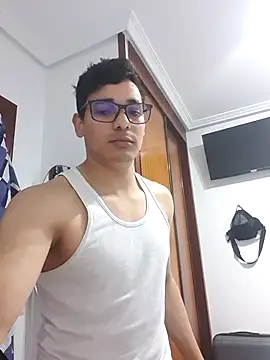 Snapshot of Elcurvo69 chatting on 02-22-26, 05:55 Elcurvo69 online show from 02-22-26, 05:55