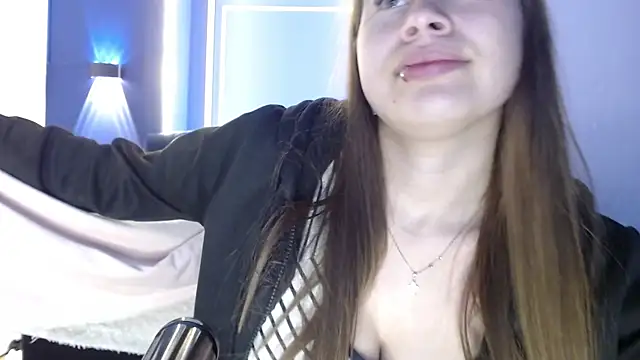 Snapshot of Olivia11_ chatting on 09-29-25, 12:10 Olivia11 online show from 09-29-25, 12:10