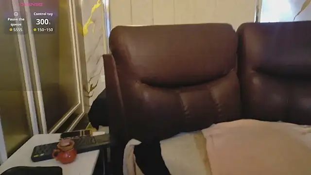 Olivia11  online show from 04-17-26, 01:14