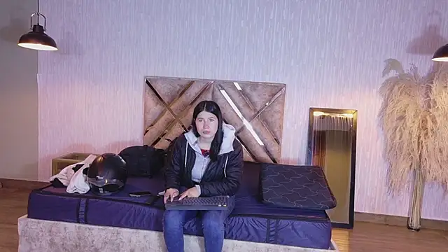 Olivia11  online show from 04-22-26, 12:35