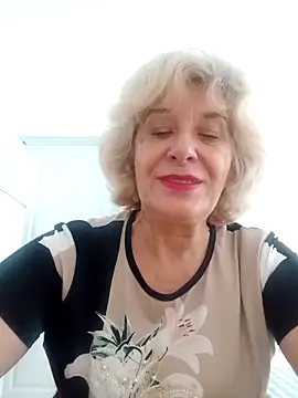 52MiaLove02 online show from 09-18-25, 05:09