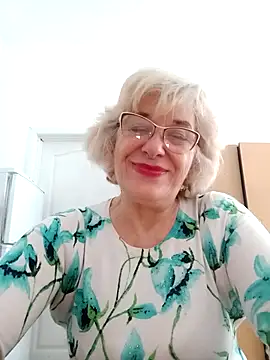 Snapshot of 52MiaLove02 chatting on 05-18-26, 04:40 52MiaLove02 online show from 05-18-26, 04:40