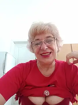 Snapshot of 52MiaLove02 chatting on 05-26-26, 04:52 52MiaLove02 online show from 05-26-26, 04:52