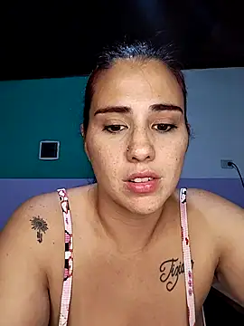 Snapshot of kariciasecreta chatting on 04-26-26, 09:40 kariciasecreta online show from 04-26-26, 09:40