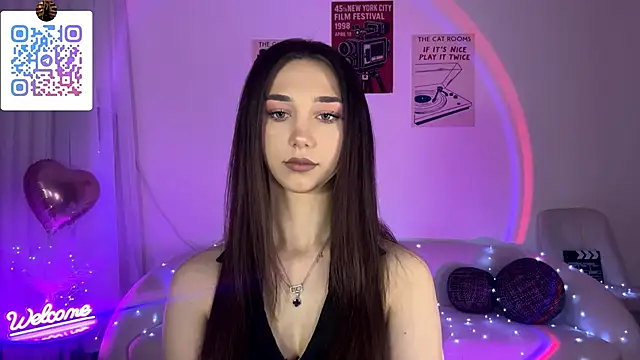LinaMour online show from 05-20-26, 10:05