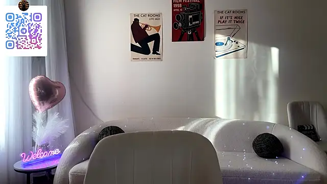 LinaMour online show from 06-14-26, 02:57