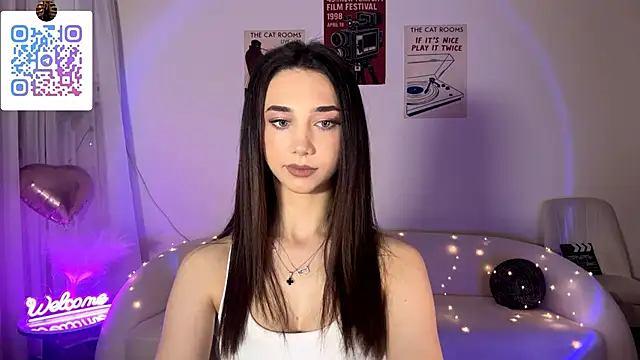 LinaMour online show from 06-18-26, 10:47