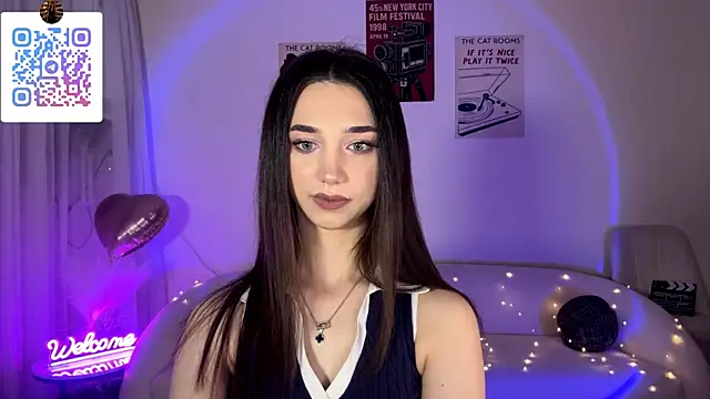 LinaMour online show from 06-20-26, 10:12