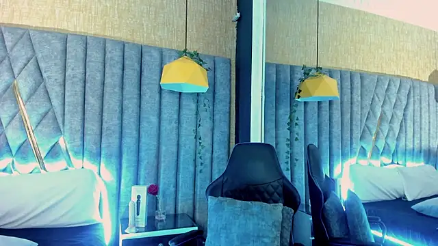 SkylerBloomm online show from 03-02-26, 03:41