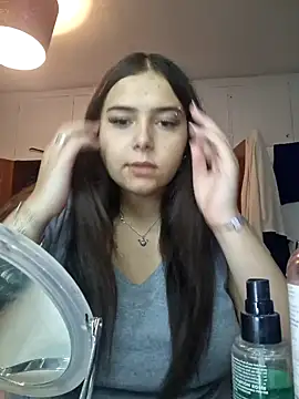 KatieLace online show from 09-18-25, 08:44