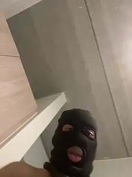 fitsexyman online show from 04-06-26, 04:46