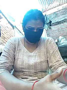 Snapshot of Manvi_tyagi chatting on 10-08-25, 02:20 Manvi tyagi online show from 10-08-25, 02:20