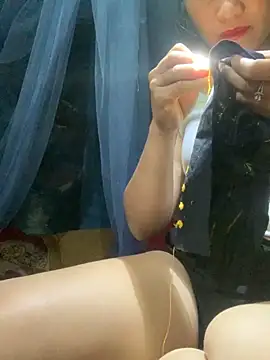 tuyetnhi-00 online show from 09-29-25, 02:06