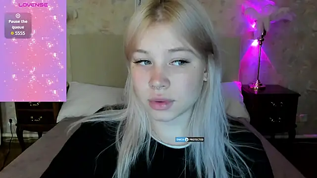 Diana Dream online show from 11-28-25, 02:31